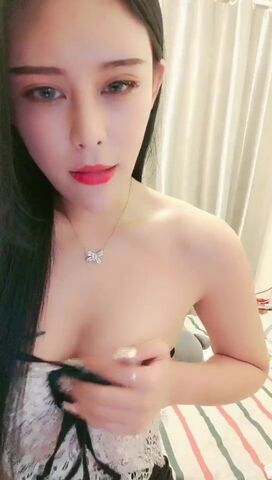 FAUK小骚逼下单外卖湿巾避孕套，强奸外卖骑手小哥哥来骑我吧“不是，你不别这样！”“我钱退给你吧，不要”